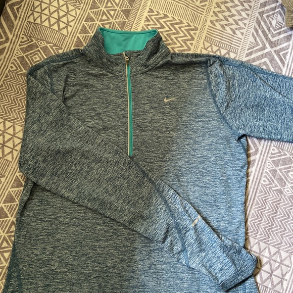 Nike Dri-Fit Women’s Running Shirt - Picture 3 of 3